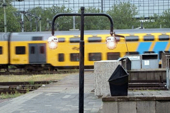 Overpad-NicoSpilt02.gif