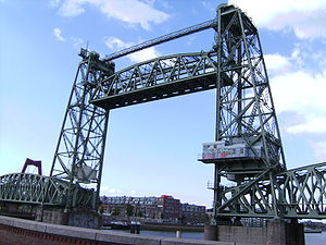 300px-Rotterdam, de Maasbruggen foto1 2008-06-29 17.55.jpg